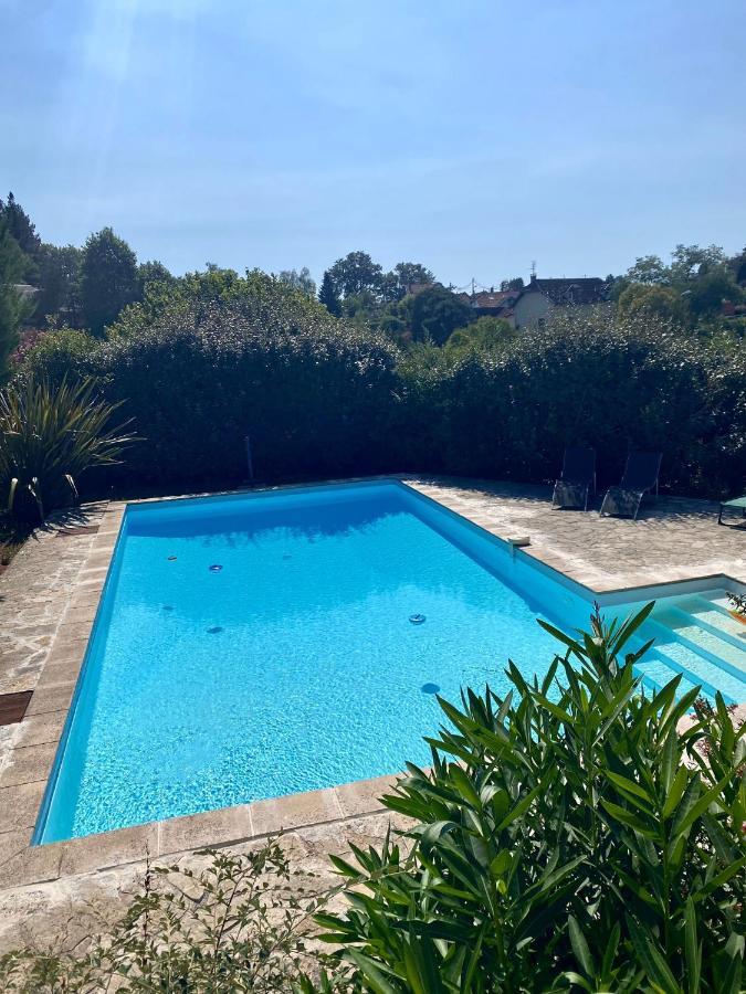 Agréable petit gîte avec piscine Salies-de-Béarn Exterior foto
